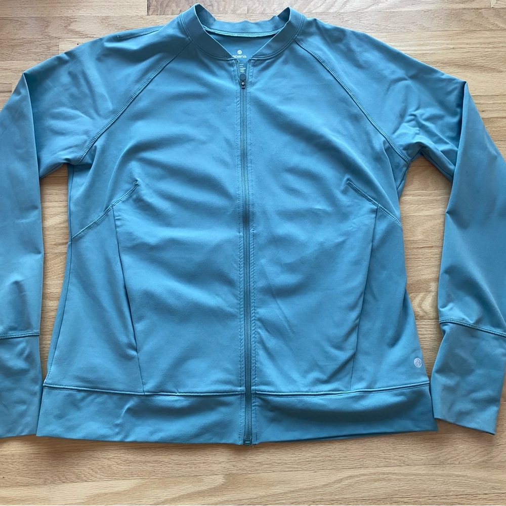 Apana Seafoam Jet Set Moisture Wicking Athletic Fitted Zip Thumb Holes, pockets